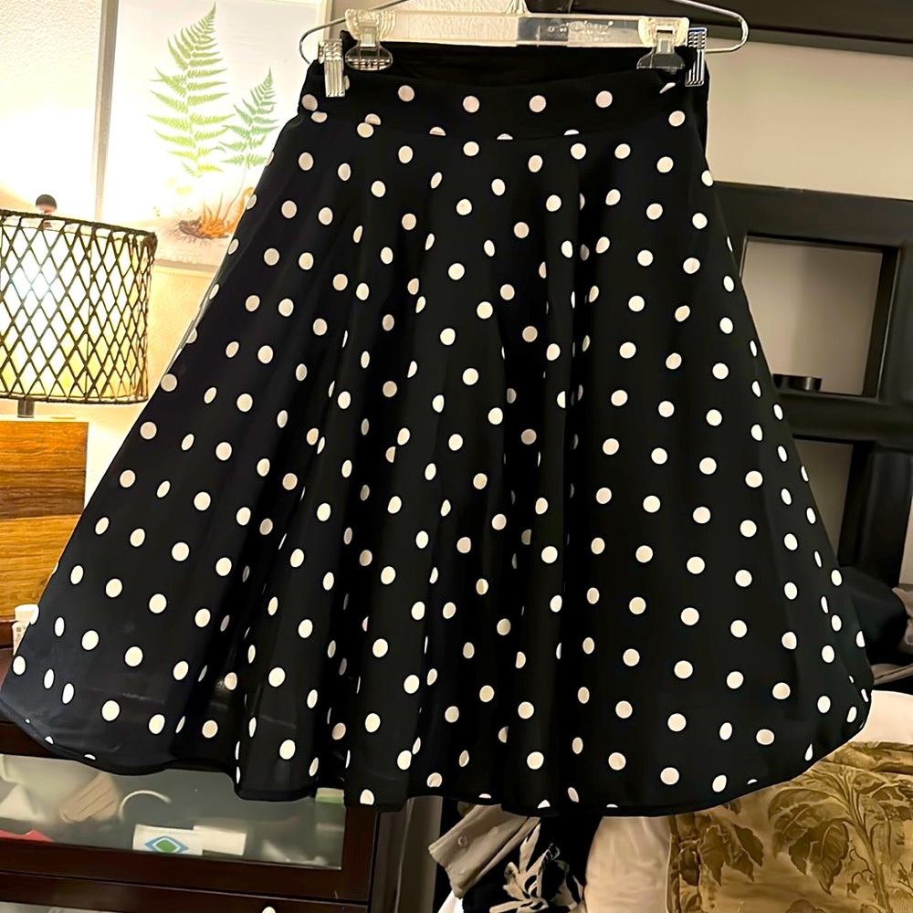 NWTS! ❤️50's Style Polkadot Circle Skirt with Oodles of Fabric